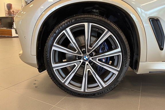 BMW X5 15 of 19