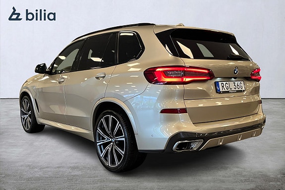 BMW X5 2 of 5