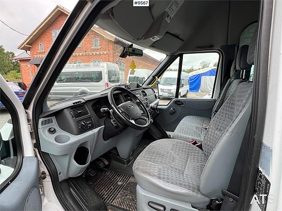 Minibuss 16-mannabuss Ford FCD6 Transit (40,000:- ex moms) 5 of 12