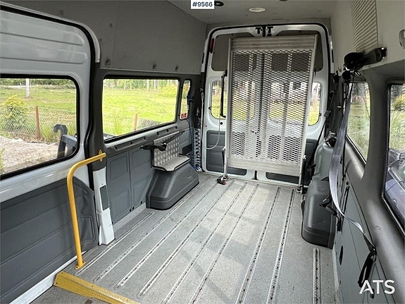 Handikappanpassad Minibuss Ford FDG6 Transit (69,000:- ex mo 5 of 12
