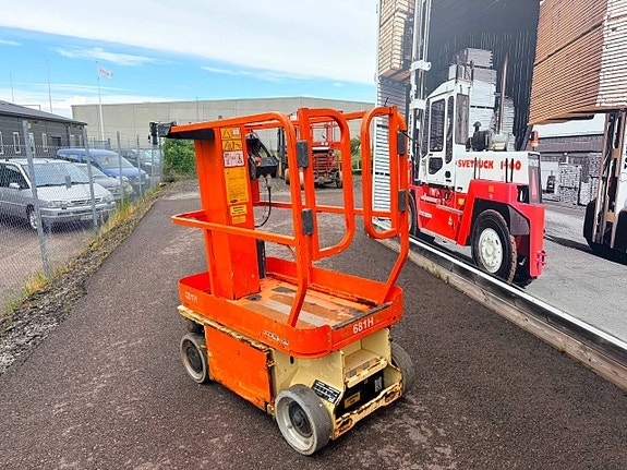 JLG 1230 ES 2 of 5