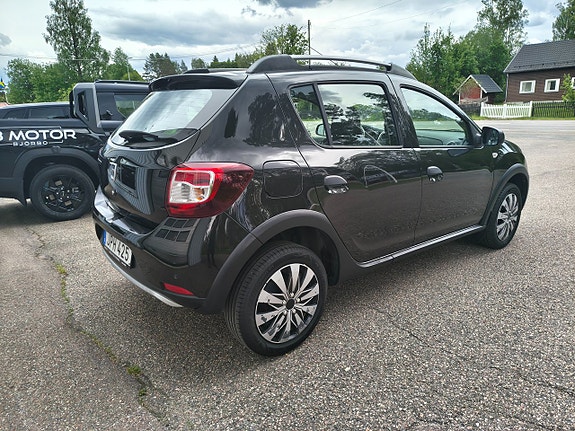 Dacia Sandero Stepway 3 of 5