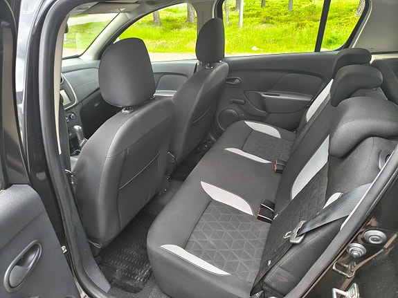 Dacia Sandero Stepway 6 of 12