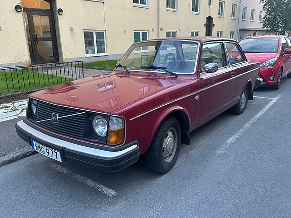 Volvo 242 9 of 14