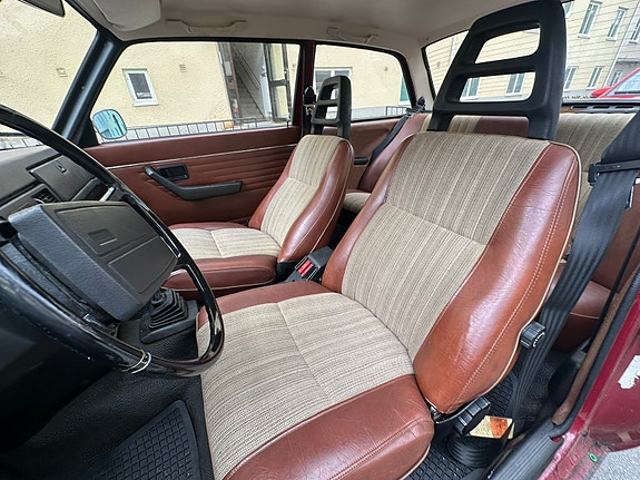 Volvo 242 14 of 14