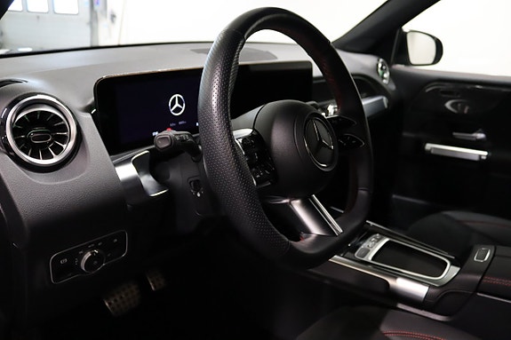 Mercedes-Benz GLB220 d 21 of 24