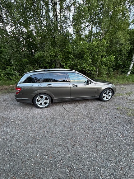 Mercedes-Benz C180 5 of 5
