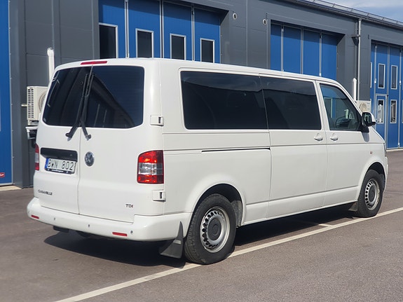 Volkswagen Caravelle 5 of 5