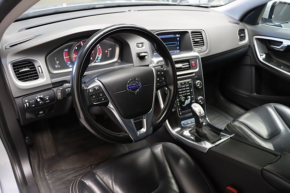 Volvo V60 12 of 25