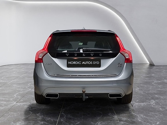 Volvo V60 5 of 25