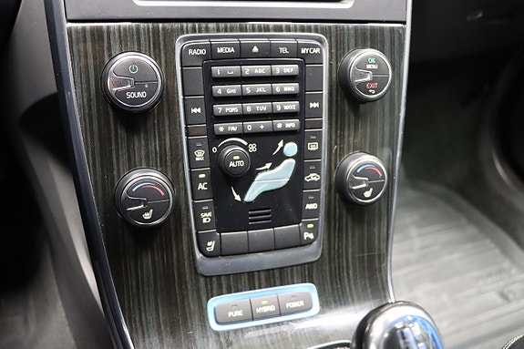 Volvo V60 18 of 25