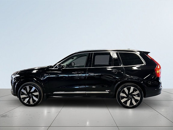 Volvo XC90 4 of 5