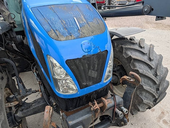 New Holland T 5.115 EC 3 of 5
