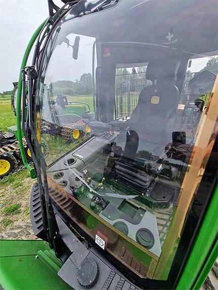 John Deere 1910G 23 of 23