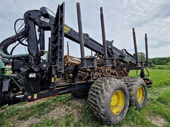 John Deere 1910G 5 of 23