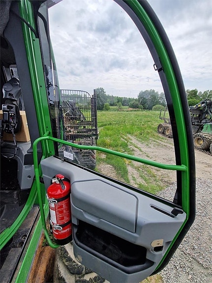 John Deere 1910G 19 of 23
