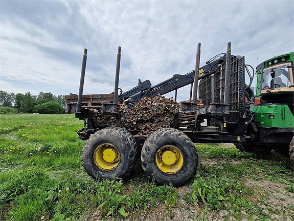 John Deere 1910G 11 of 23