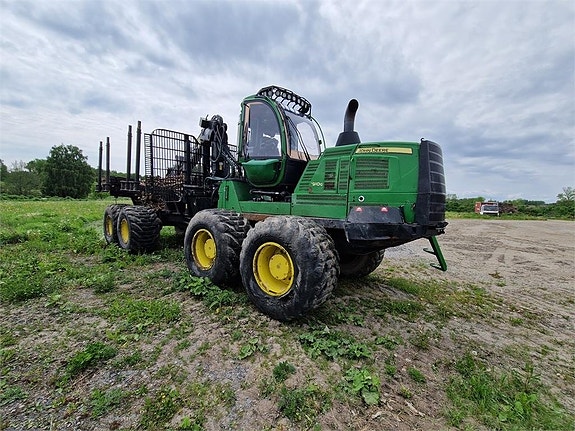 John Deere 1910G 15 of 23