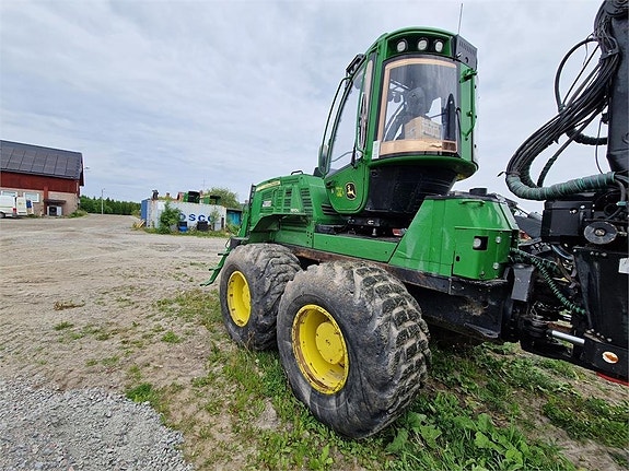 John Deere 1910G 3 of 23