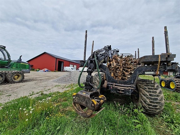 John Deere 1910G 9 of 23
