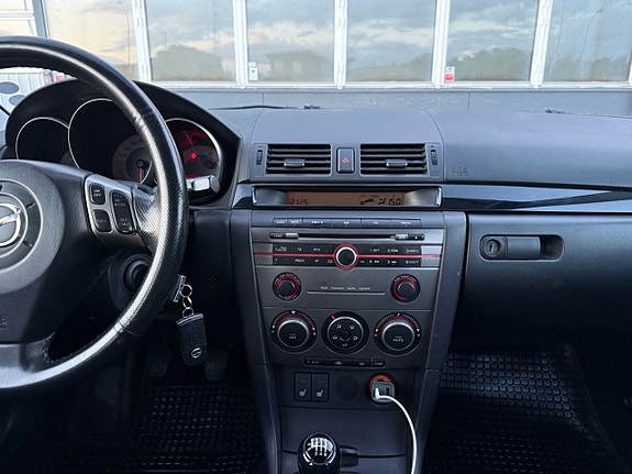 Mazda 3 14 of 26