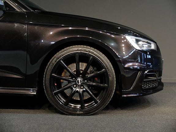 Audi S3 3 of 5