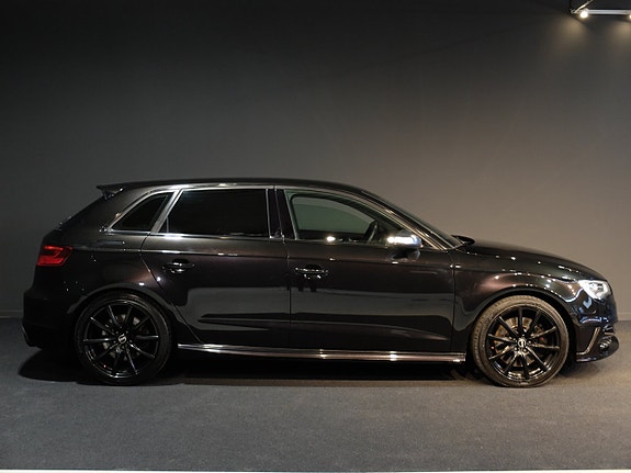 Audi S3 2 of 5