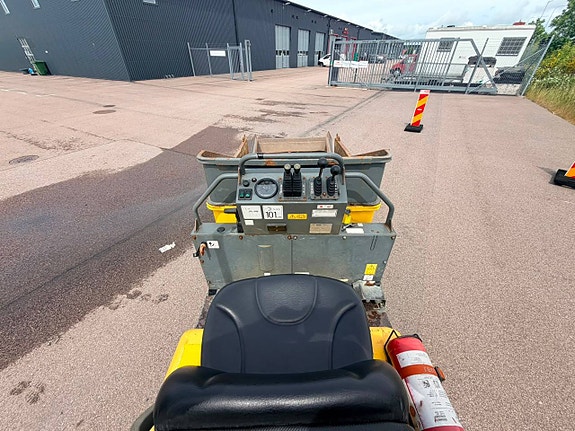 Wacker Neuson DT15 9 of 12