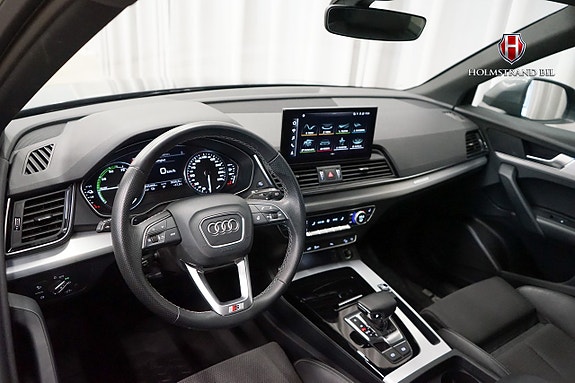 Audi Q5 9 of 25