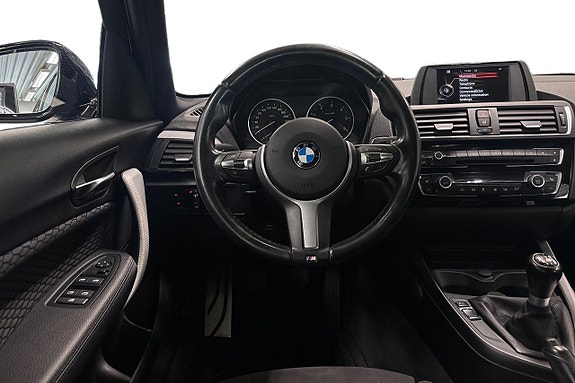 BMW 118d 9 of 17