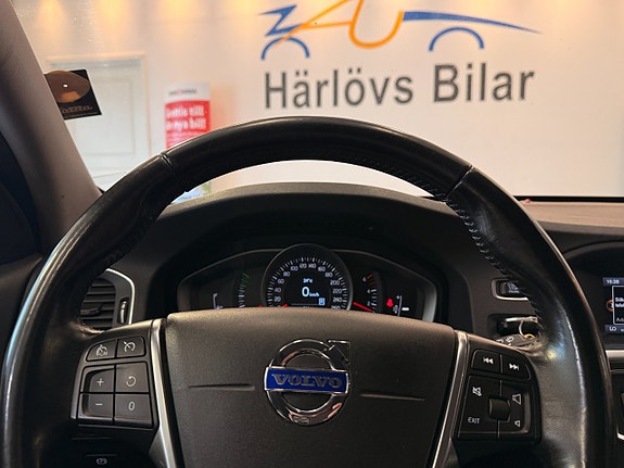 Volvo V60 16 of 18