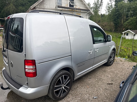 Volkswagen Caddy 2 of 2