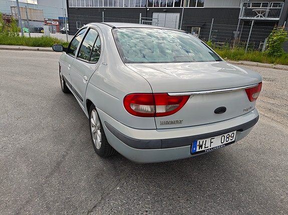 Renault Megane I 4 of 5