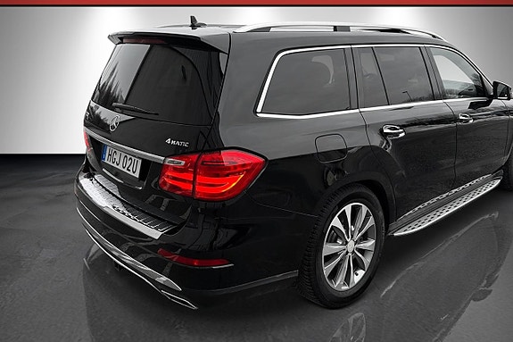 Mercedes-Benz GL450 6 of 30