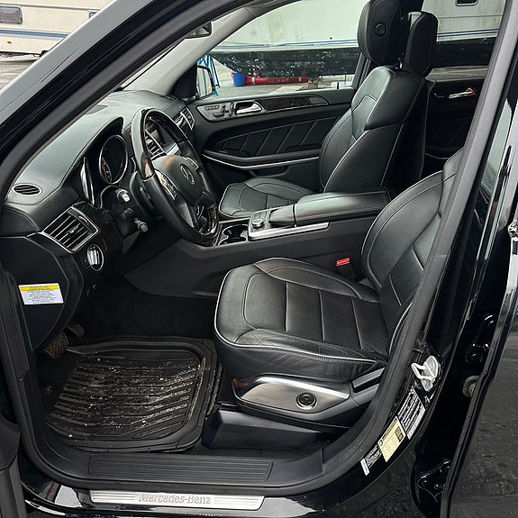 Mercedes-Benz GL450 9 of 30