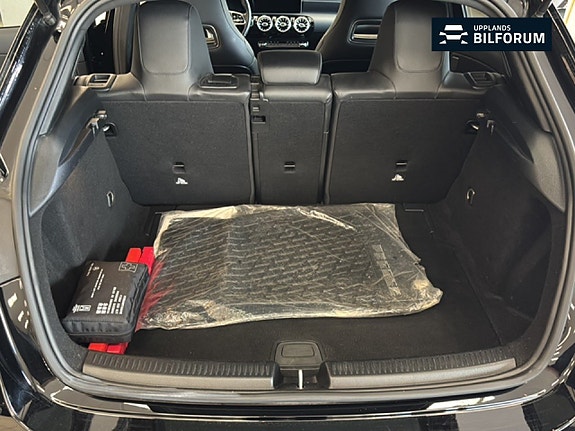 Mercedes-Benz A180 14 of 17