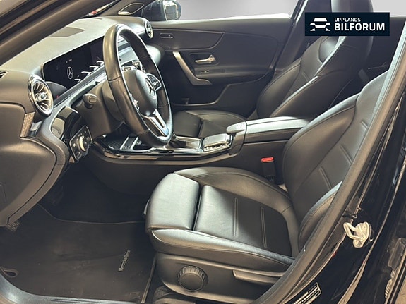 Mercedes-Benz A180 8 of 17