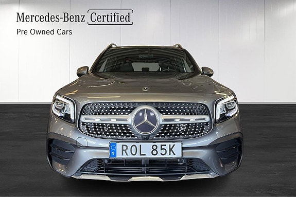Mercedes-Benz GLB250+ 2 of 5