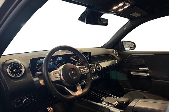 Mercedes-Benz GLB250+ 11 of 25
