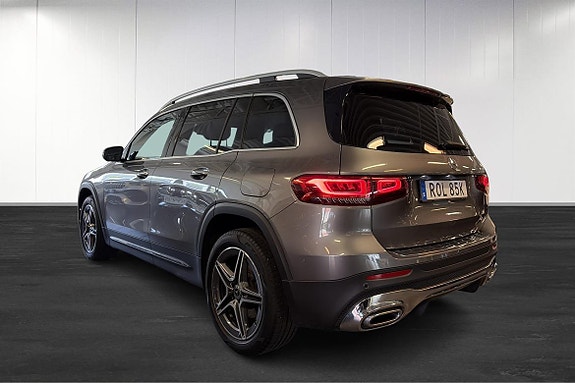 Mercedes-Benz GLB250+ 4 of 5