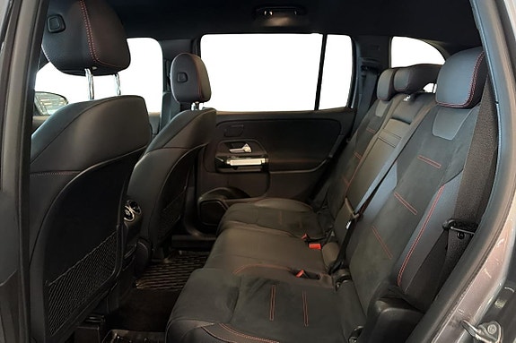 Mercedes-Benz GLB250+ 22 of 25
