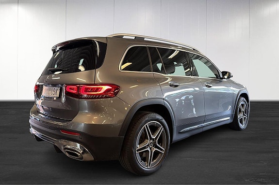 Mercedes-Benz GLB250+ 8 of 25