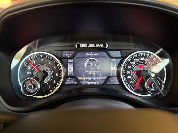 Dodge RAM 1500 22 of 26