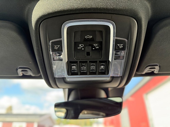 Dodge RAM 1500 18 of 26