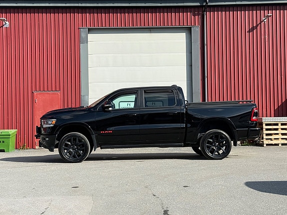 Dodge RAM 1500 2 of 5