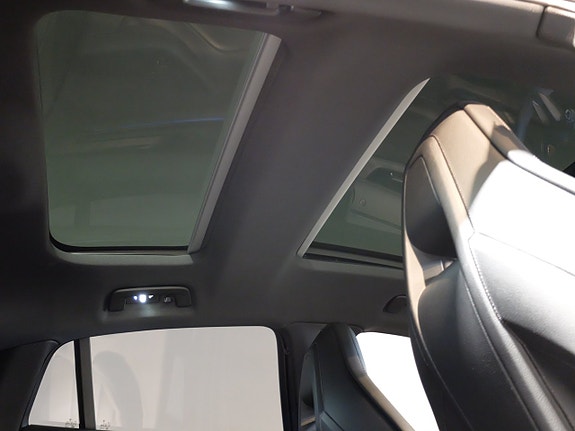 Porsche Panamera 4S 7 of 11
