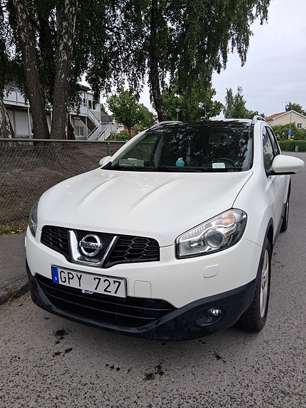 Nissan Qashqai+2 2 of 5