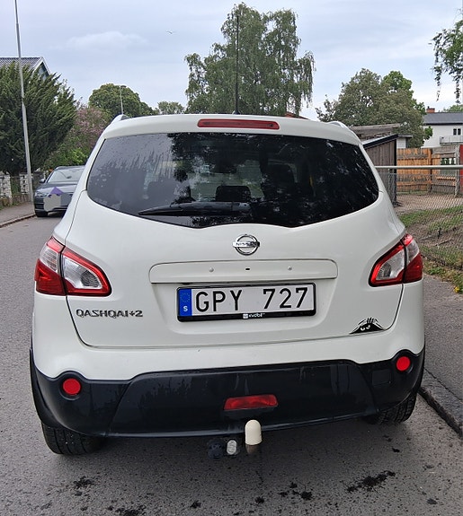 Nissan Qashqai+2 4 of 5