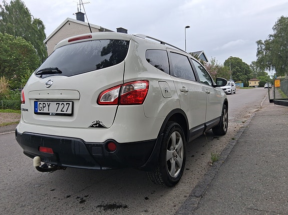 Nissan Qashqai+2 3 of 5