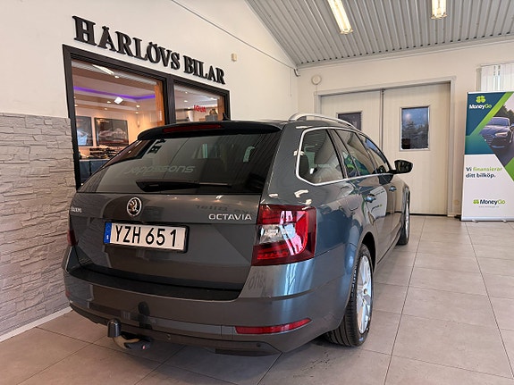 Skoda Octavia 12 of 22